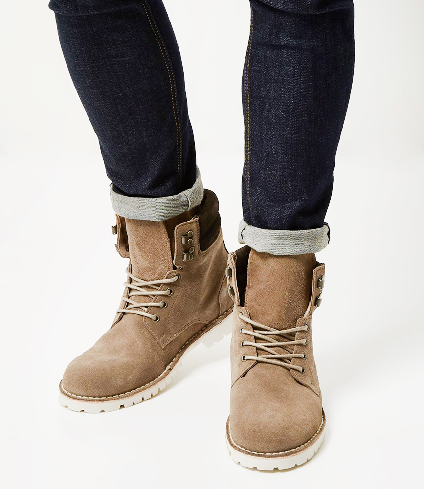 Sand suede boots